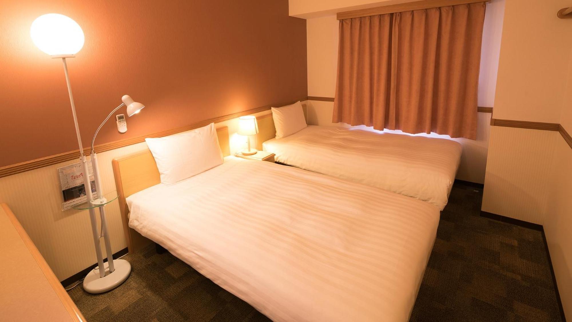 Toyoko Inn Nagoya Owari Ichinomiya Ekimae Номер фото